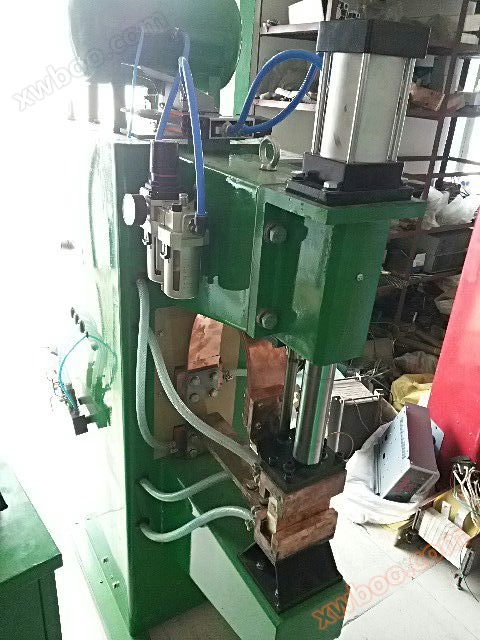 气动点焊机3.jpg 气动点焊机3.jpg