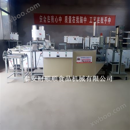 铁岭豆腐皮机厂家 提供仿手工豆腐皮机和免费技术培训 